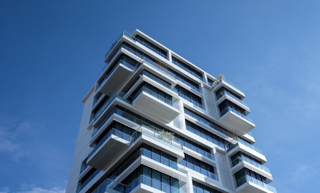 Aufgaben einer Hausverwaltung für Wohn- und Gewerbeimmobilien