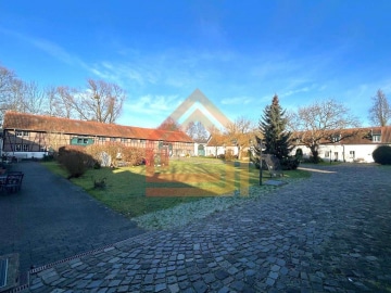 Exklusive Kapitalanlage: Maisonette in denkmalgeschützter Hofanlage, 51067 Köln, Maisonettewohnung